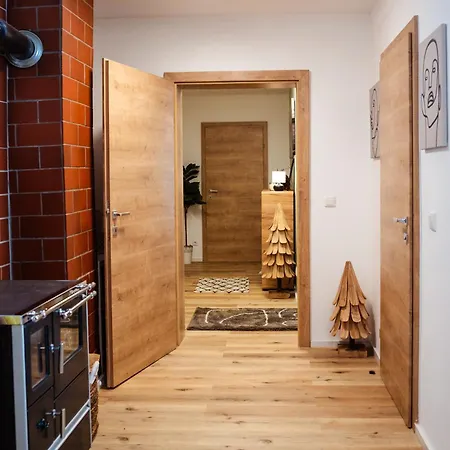 Charmantes Haus -naehe Parndorf-neusiedl-wien-hu-sk 別荘