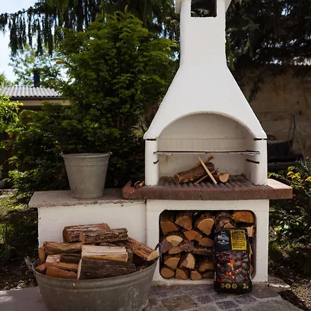 Charmantes Haus -naehe Parndorf-neusiedl-wien-hu-sk 別荘 *