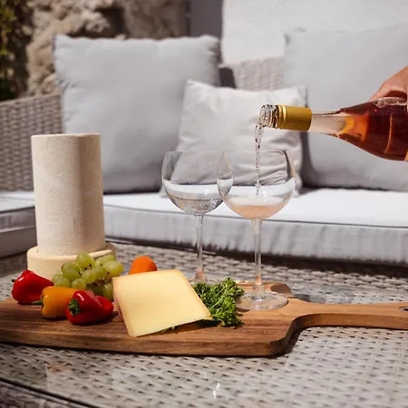 別荘 Charmantes Haus -naehe Parndorf-neusiedl-wien-hu-sk *